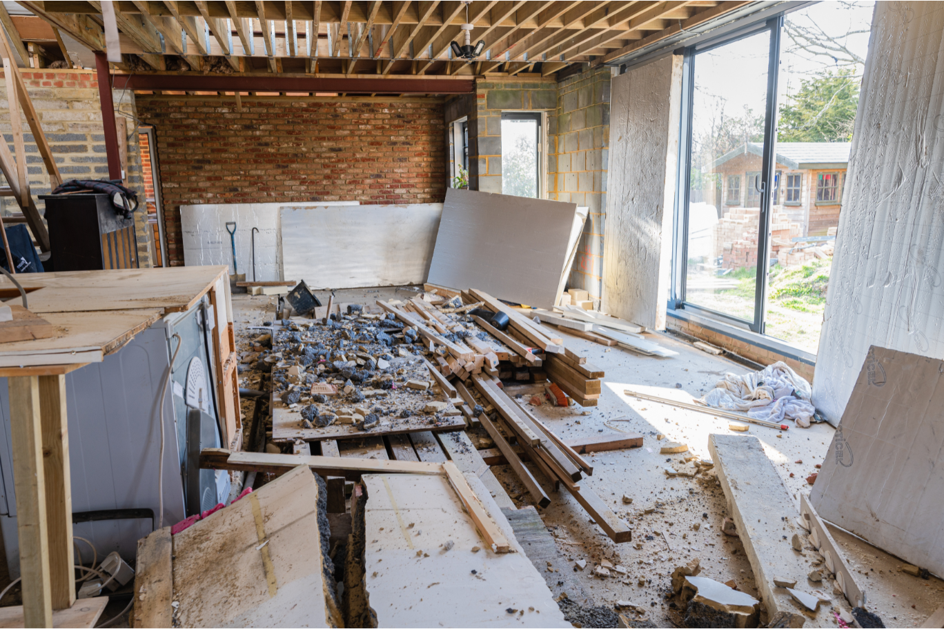 Indvendig nedrivning – rum klargjort til renovering